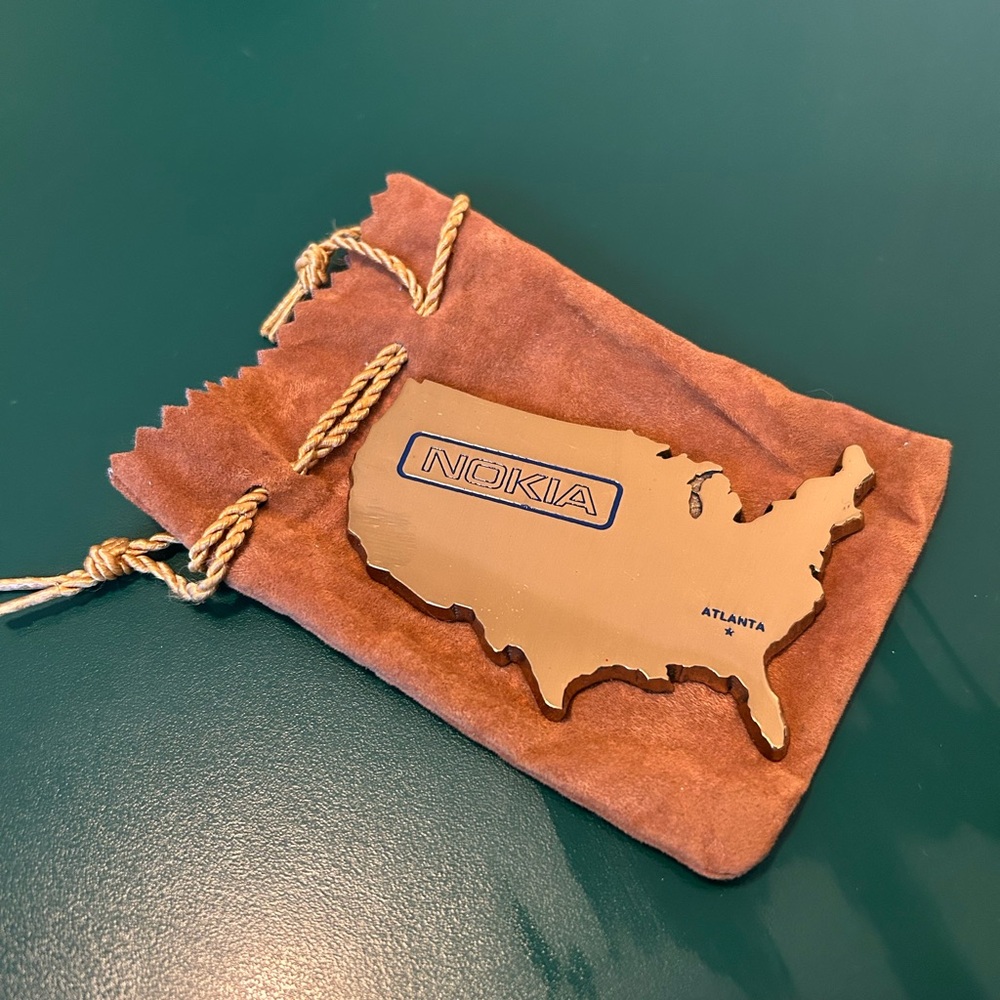 Nokia Promotional Paperweight with
Leather Pouch